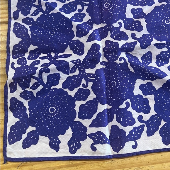 Vintage Vera Neumann Purple Scarf Lady Bug - Picture 4 of 8